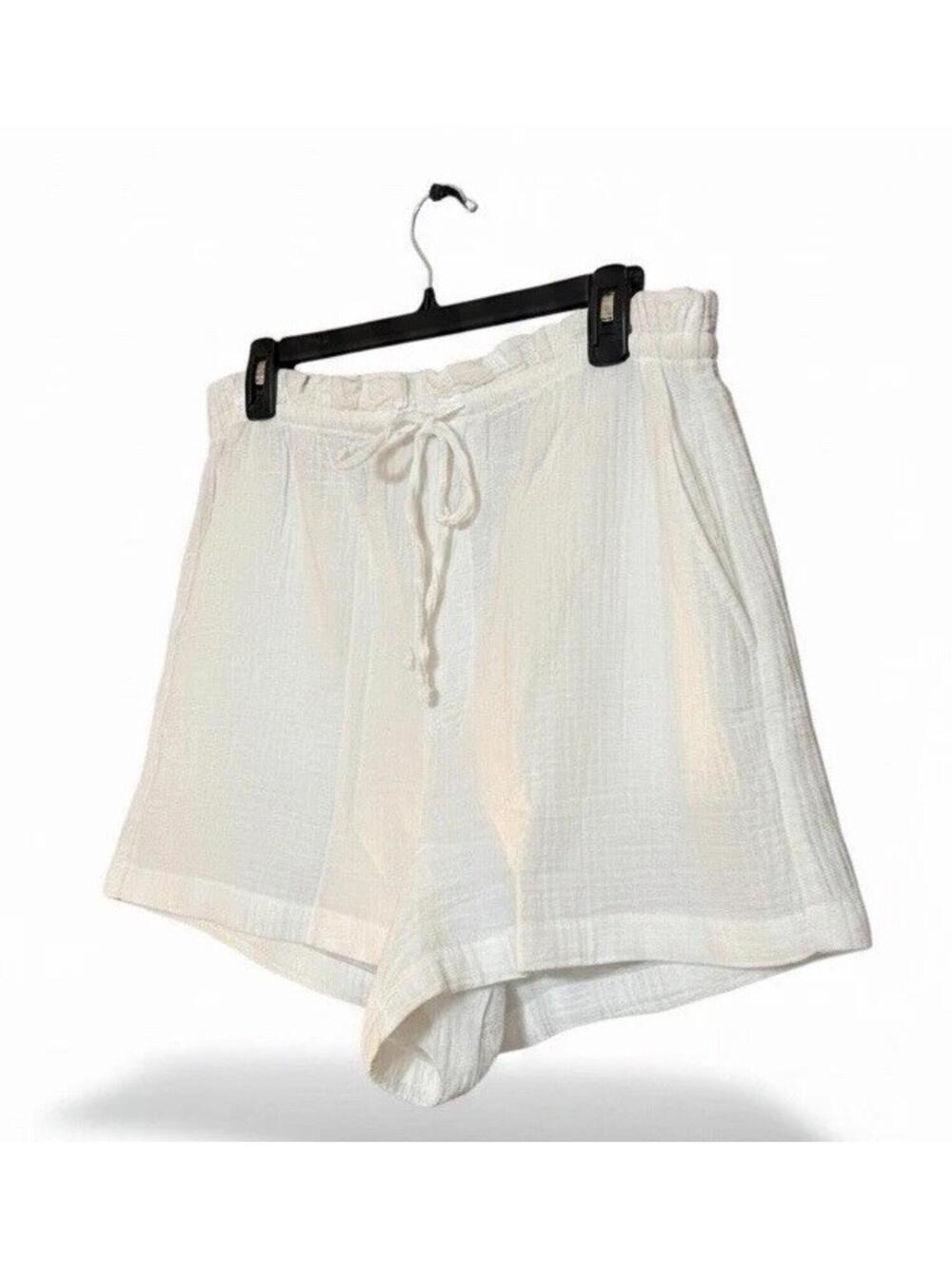 Universal Thread Woman’s 2xl White Pajamas Short Bottom. NWT.  Comfy. Cotton